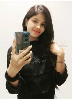 Swati (Cam & Meet) - puta in Hyderabad Photo 2 of 4