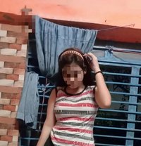 Im jiya cam show or real meet availabl - puta in Hyderabad