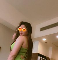 Swati - puta in Dubai Photo 1 of 10