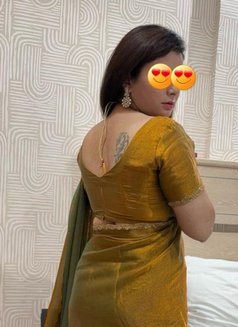 Swati - puta in Dubai Photo 6 of 10