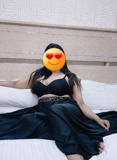 Swati - escort in Dubai Photo 6 of 9