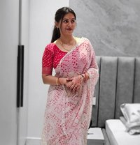 Swati Patel - escort in Ahmedabad Photo 1 of 3