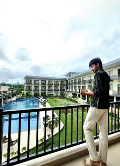 Swayam - Male escort in New Delhi Photo 1 of 2