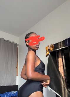 Sweet Ammy - escort in Accra Photo 2 of 3