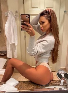 Sweet and Hot Tamara - escort in Hong Kong Photo 4 of 10