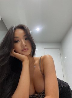 Sweet and Naughty Mikyla - puta in Kuala Lumpur Photo 5 of 8