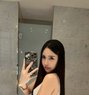 Sweet and Sexy Gwen - escort in Mumbai Photo 7 of 9
