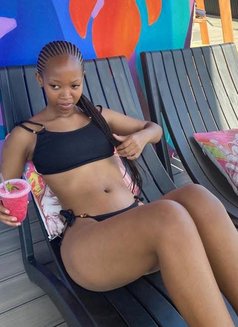 Sweet and Young African Girl Preety - puta in Pune Photo 1 of 5