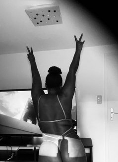 Sweet and Young African Girl Ria - escort in Munich Photo 2 of 5