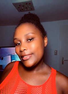 Sweet and Young African Girl Ria - puta in Munich Photo 2 of 6