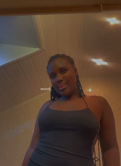 Sweet and Young African Girl Ria - puta in Munich Photo 6 of 6
