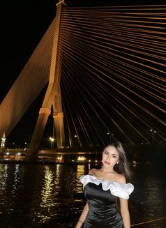 Sweet and Young Brianna - puta in Bangkok Photo 28 of 29