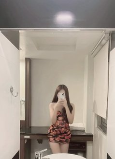 sweet and young (tine) - escort in Hong Kong Photo 2 of 12