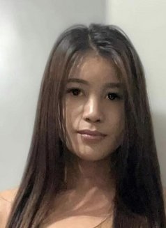 Sweet Angel - Transsexual escort in Manila Photo 4 of 6