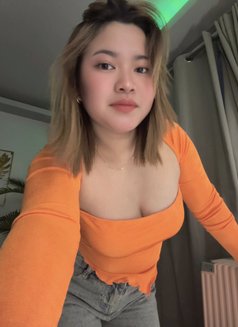Sweet Ayesha - escort in Manila Photo 2 of 3