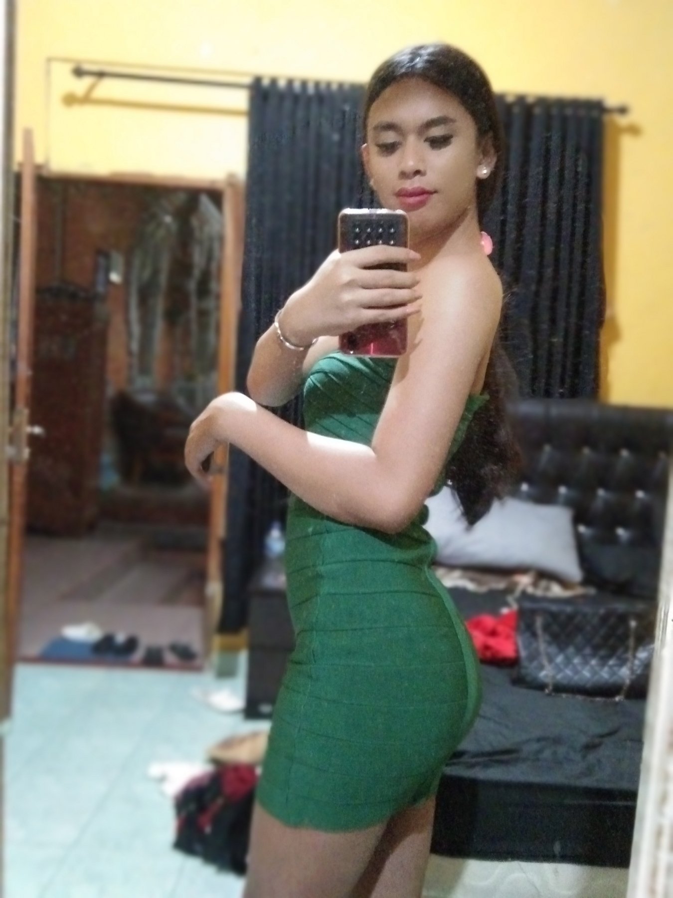 Sweet Bottom and Gergous Top, Indonesian Transsexual escort in Bali