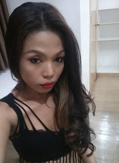 Sweet Elaine - Transsexual escort in Makati City Photo 3 of 6
