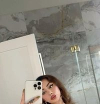 Sweet Emily Deep Throat - puta in Phuket