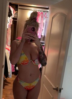 Sweet - escort in Kuwait Photo 4 of 4