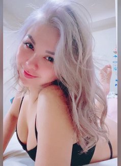 Akisha - escort in Singapore Photo 8 of 10