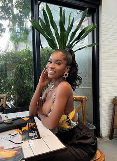 Sweet Girl Chichi - puta in Mumbai Photo 6 of 7