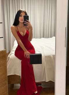 Eva - escort in Taipei Photo 2 of 5