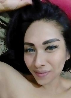 Sweet Gladys - Transsexual escort in Jakarta Photo 7 of 8