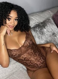 Sweet Horny Dripping Wet Pussy Girl Oliv - puta in Gurgaon Photo 1 of 4