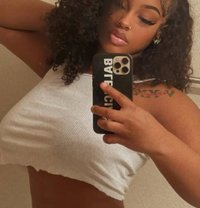 Sweet Horny Girl Linda - escort in Mumbai