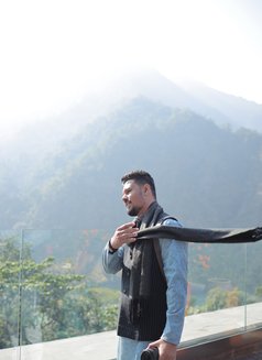 Sweet Human - Male escort in Dubai Photo 4 of 5