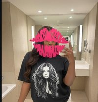 Sweet in the Middle - puta in Abuja