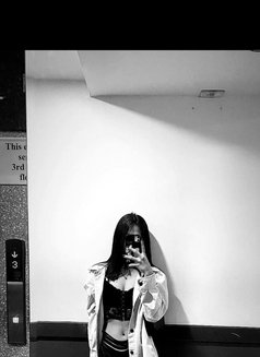 Sweet Jaydee - Transsexual escort in Manila Photo 7 of 8