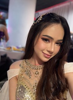 Sweet Kim - Transsexual escort in Makati City Photo 4 of 9