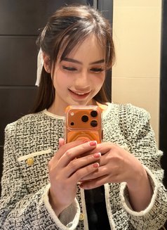 Sweet Kim - Transsexual escort in Makati City Photo 5 of 9