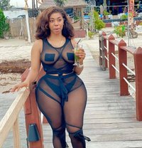 Sweet like honey - escort in Doha