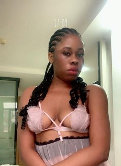 Sweet Lucy - escort in Guangzhou Photo 10 of 12