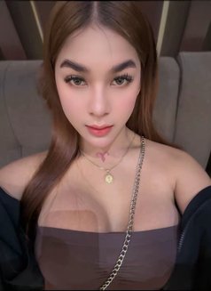 Sweet Luna - escort in Manila Photo 4 of 7