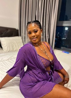 Sweet pearl - escort in Kuala Lumpur Photo 6 of 7