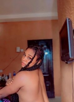 Sweet pearl - Transsexual escort in Lagos, Nigeria Photo 2 of 7