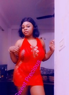 Sweet precious giving cumshw - puta in Chennai Photo 1 of 10