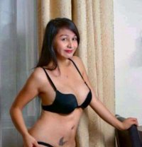 Sweet pussy Amazing Mia is back - escort in Kuala Lumpur
