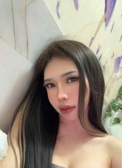 SWEET REIN - Transsexual escort in Dubai Photo 8 of 14