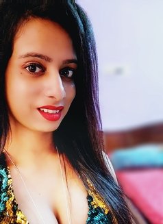 Sweet_Ruhi - Transsexual escort in Kolkata Photo 2 of 2