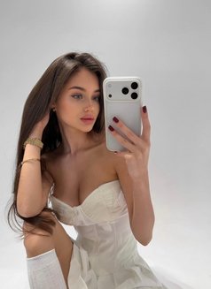 Sweet Sandra - escort in Taipei Photo 4 of 6