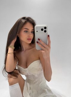 Sweet Sandra - escort in Taipei Photo 4 of 8