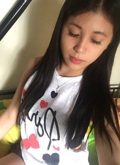 Sweet Seductive Kimpit - Transsexual escort in Makati City Photo 2 of 8