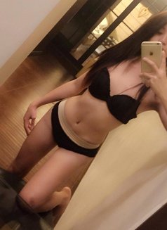 Sweet Seductive Kimpit - Transsexual escort in Makati City Photo 5 of 8