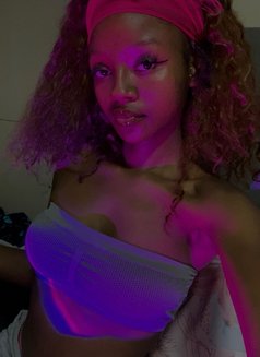 Sweet Sindy - escort in Muscat Photo 3 of 4