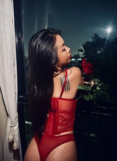 TRANS Sweet Bottom & Hot Dominant Top - Acompañantes transexual in Paris Photo 1 of 11