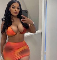 Sweet Tight Wet Pussy Lucky - puta in Ahmedabad Photo 1 of 6